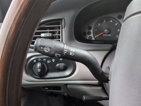 Used 2005 Mercury Sable LS image 26