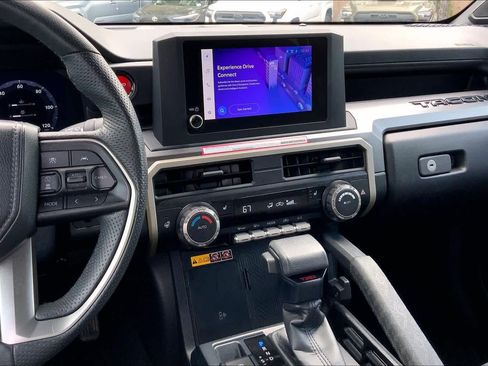 Used 2024 Toyota Tacoma TRD Off-Road w/ TRD Off Road Upgrade Package AWD/4WD image 7