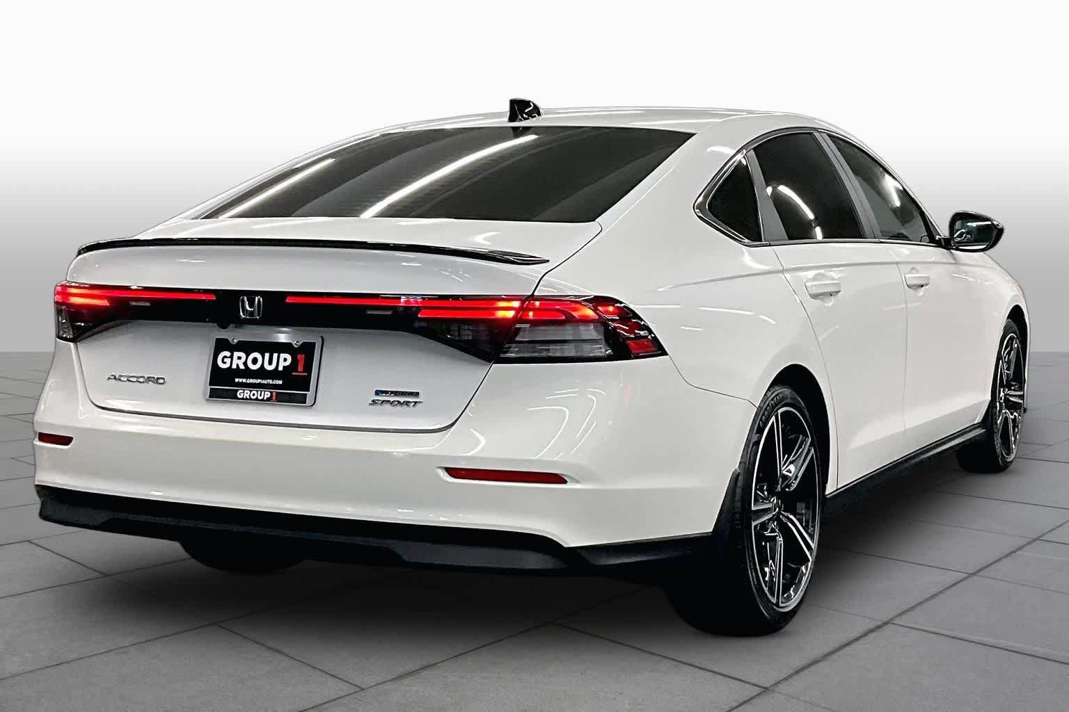 Used 2023 Honda Accord Sport image 12