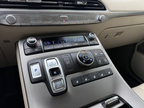 Used 2020 Hyundai Palisade Limited image 21