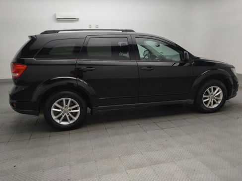Used 2017 Dodge Journey SXT FWD image 10