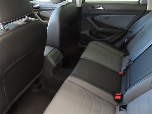 Used 2026 Volkswagen Jetta SEL FWD image 23