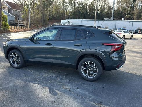 New 2026 Chevrolet Trax LT w/ Driver Confidence Package image 3