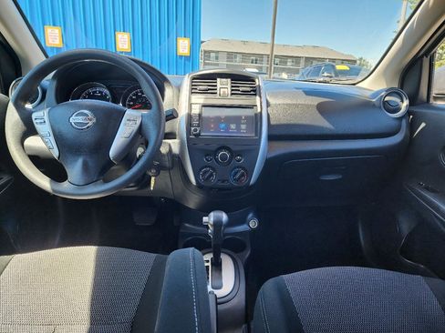 Used 2018 Nissan Versa SV FWD image 16