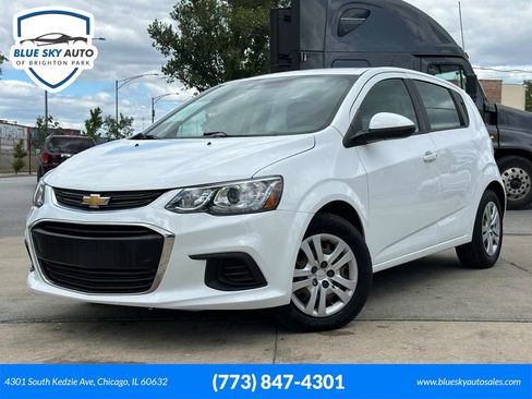 Used 2019 Chevrolet Sonic LT image 1