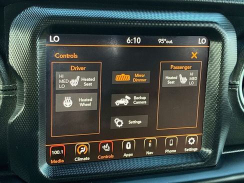 Used 2021 Jeep Wrangler Unlimited Sahara w/ Cold Weather Group AWD/4WD image 36