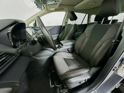 Used 2025 Subaru Outback Premium image 13