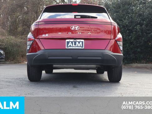 Used 2025 Hyundai Kona SEL image 7