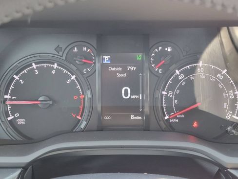 Used 2023 Toyota 4Runner SR5 AWD/4WD image 29