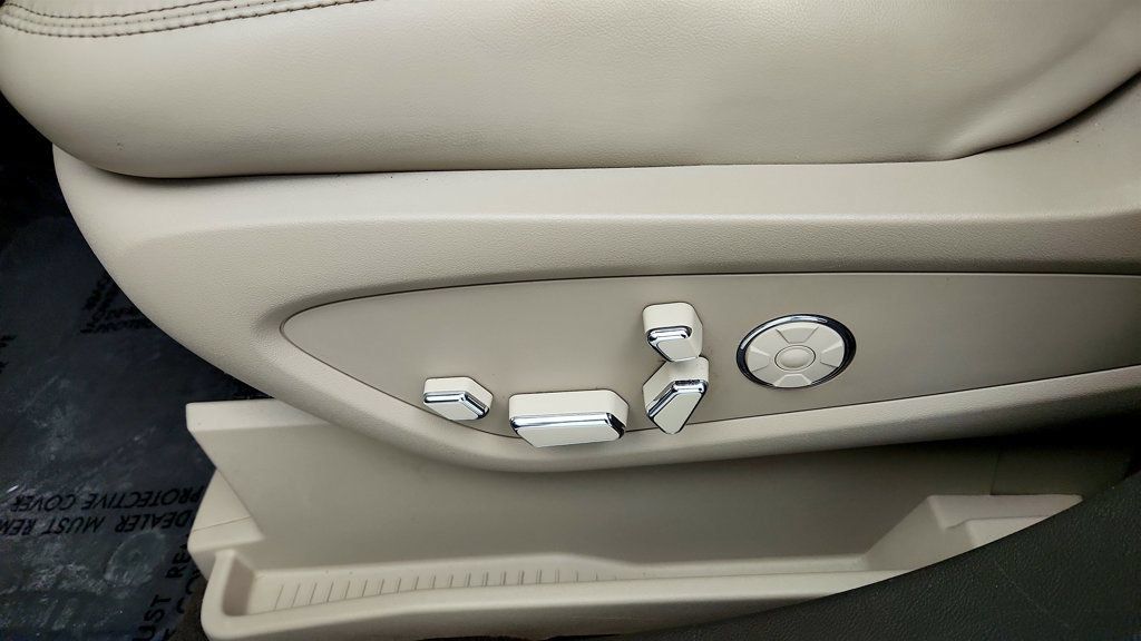 Used 2021 Lincoln Nautilus Reserve w/ Equipment Group 201A AWD/4WD image 12