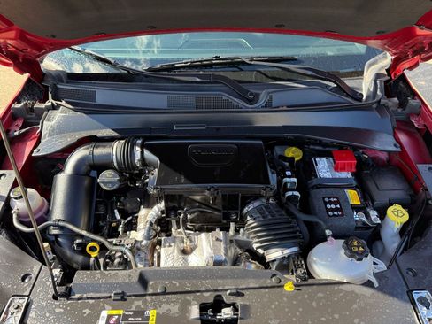 Used 2025 Jeep Compass Limited image 32