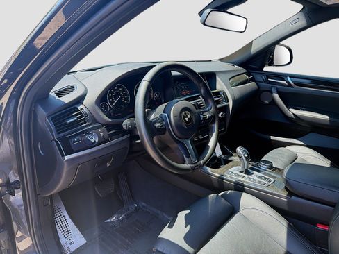 Used 2018 BMW X4 M40i image 9