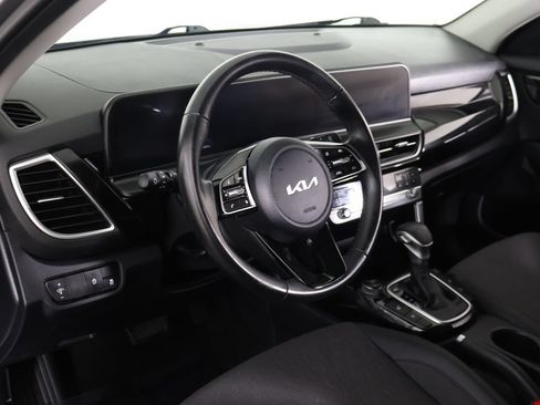 Used 2025 Kia Seltos S AWD/4WD image 26
