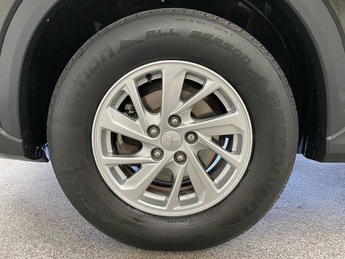 Used 2018 Mitsubishi Eclipse Cross ES image 23