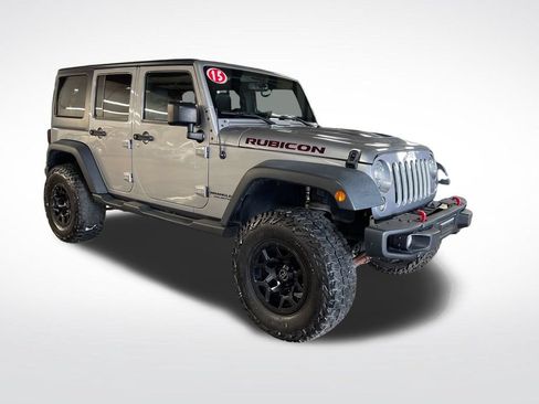 Used 2015 Jeep Wrangler Unlimited Rubicon w/ Dual Top Group AWD/4WD image 8