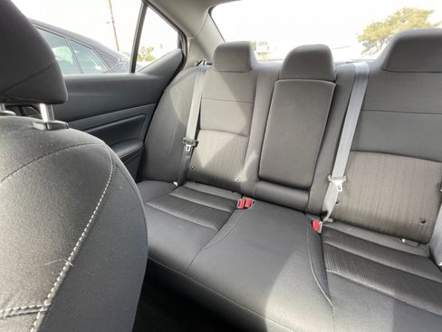 Used 2025 Nissan Altima 2.5 SV image 39