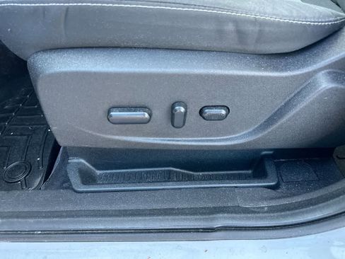 Used 2015 Ford Escape SE w/ Equipment Group 201A image 22