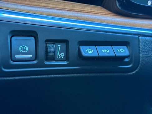 Certified 2019 Cadillac XT5 Platinum AWD/4WD image 32