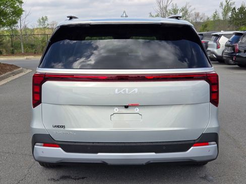New 2026 Kia Carnival EX image 6