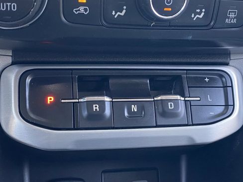 Used 2020 GMC Acadia SLE w/ Driver Convenience Package FWD image 30