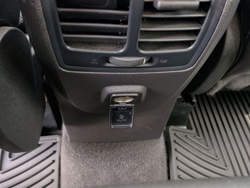 Used 2018 Ford Escape SE w/ SE Sport Appearance Package image 36