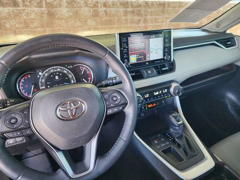 Used 2019 Toyota RAV4 Limited w/ Cold Weather Package FWD image 58