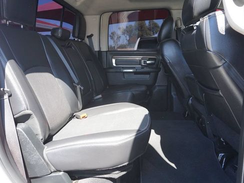 Used 2017 RAM 1500 Laramie AWD/4WD image 18