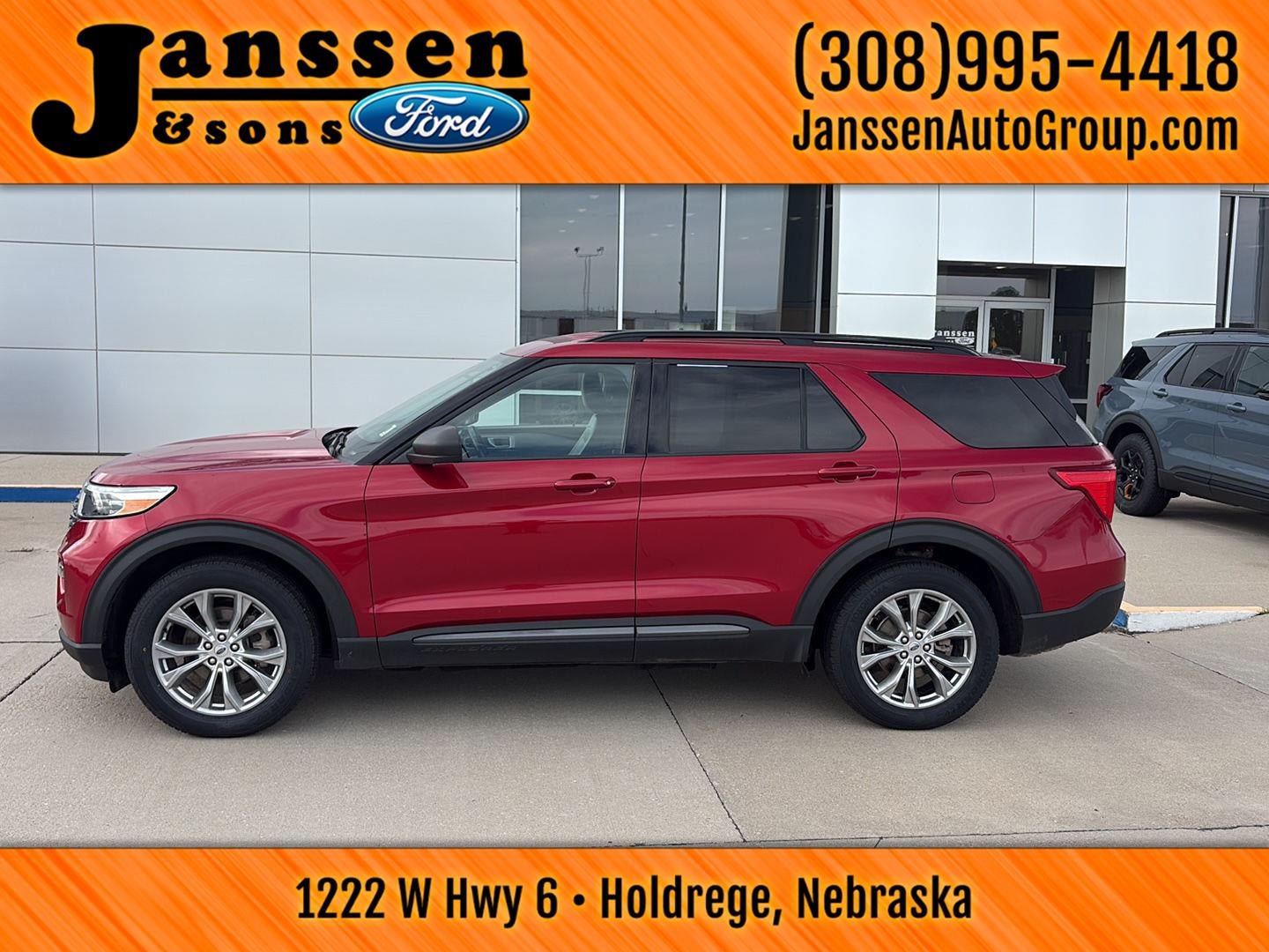 Used 2021 Ford Explorer XLT w/ Equipment Group 202A AWD/4WD image 1