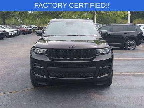 Certified 2025 Jeep Grand Cherokee L Limited w/ Black Appearance Package image 8