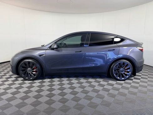 Used 2022 Tesla Model Y Performance image 8