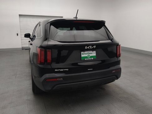 Used 2023 Kia Sorento LX FWD image 6