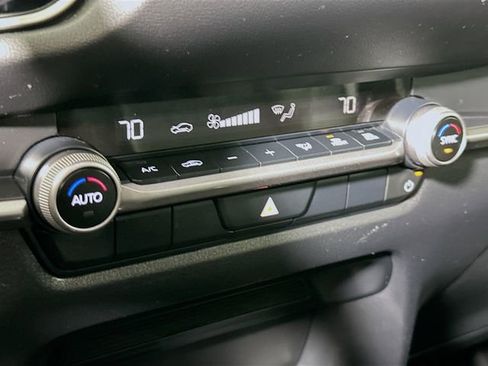 Used 2024 MAZDA CX-30 AWD 2.5 S w/ Select Sport Pkg image 17