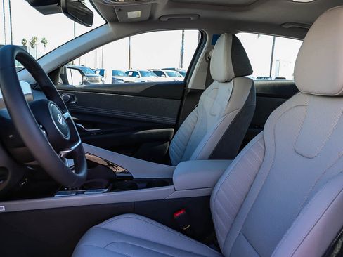 New 2026 Hyundai Elantra Limited image 26