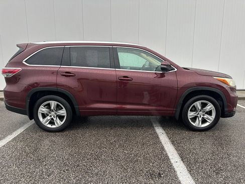 Used 2015 Toyota Highlander Limited w/ Driver Technology Package AWD/4WD image 9