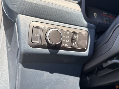 New 2025 Ford Maverick XLT w/ XLT Luxury Package AWD/4WD image 33