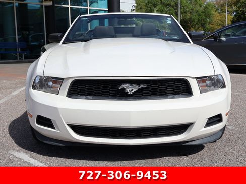 Used 2012 Ford Mustang Convertible image 10