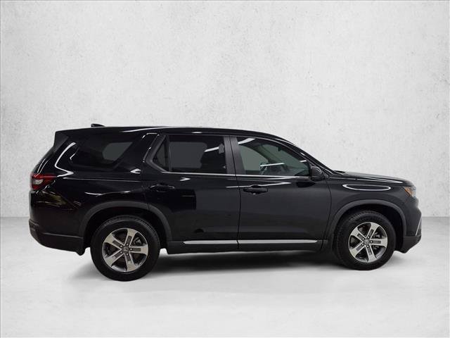 Used 2023 Honda Pilot EX-L image 4