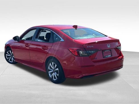 Used 2022 Honda Civic LX image 5