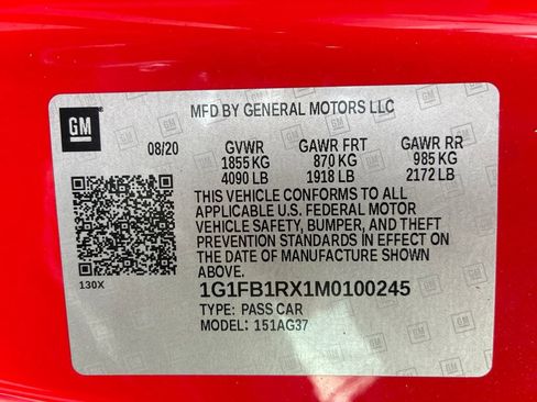 Used 2021 Chevrolet Camaro LT RWD image 22