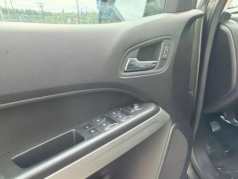 Used 2018 Chevrolet Colorado LT w/ LT Convenience Package AWD/4WD image 18