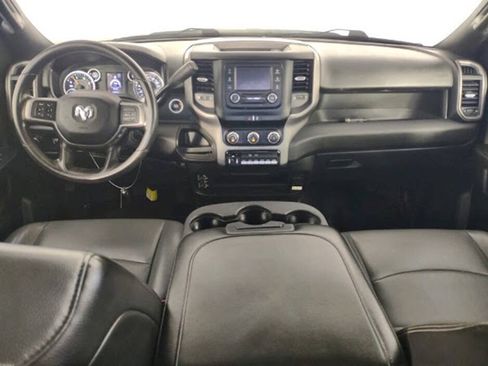 Used 2022 RAM 2500 Tradesman w/ Chrome Appearance Group AWD/4WD image 17