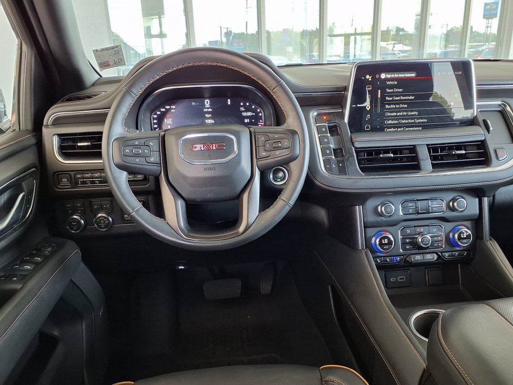 Used 2024 GMC Yukon AT4 w/ AT4 Premium Plus Package AWD/4WD image 17