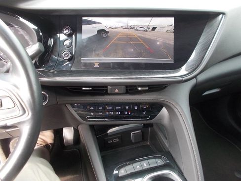 Used 2023 Buick Envision Essence image 22