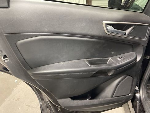 Used 2024 Ford Edge SEL image 17