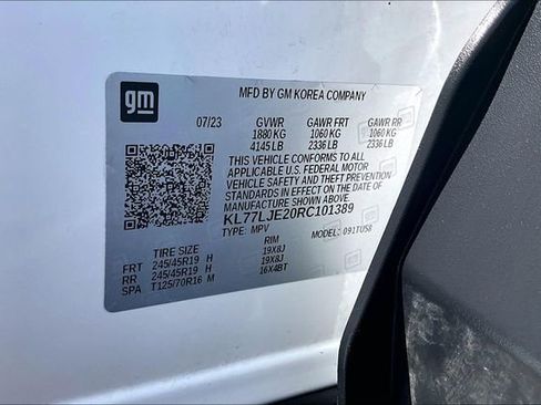 Used 2024 Chevrolet Trax RS w/ Sunroof Package FWD image 18