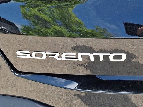 Certified 2025 Kia Sorento EX w/ EX Panoramic Sunroof Package AWD/4WD image 32