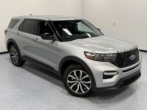 Used 2022 Ford Explorer ST AWD/4WD image 34