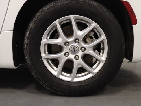 Certified 2023 Chrysler Voyager LX FWD image 25