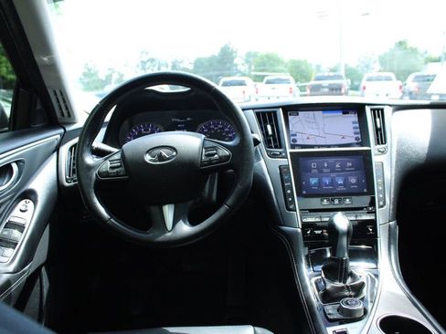 Used 2015 INFINITI Q50 Premium w/ Navigation Package RWD image 15