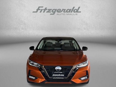 Used 2023 Nissan Sentra SR w/ SR Premium Package FWD image 5